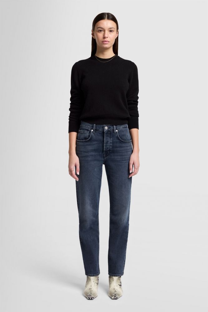 Julia Boyfriend Full Moon